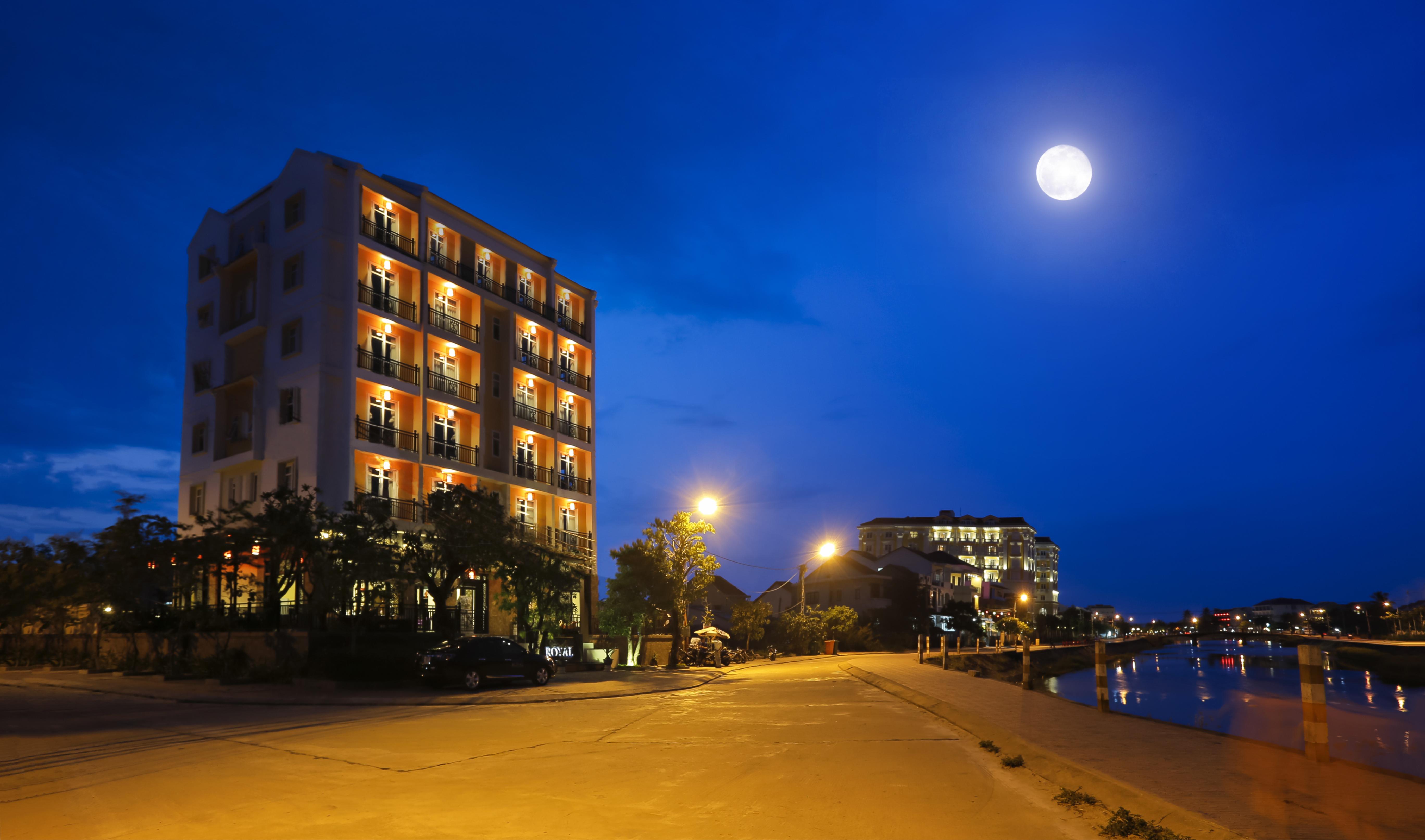 Royal Riverside Hoi An Hotel & Spa Zewnętrze zdjęcie