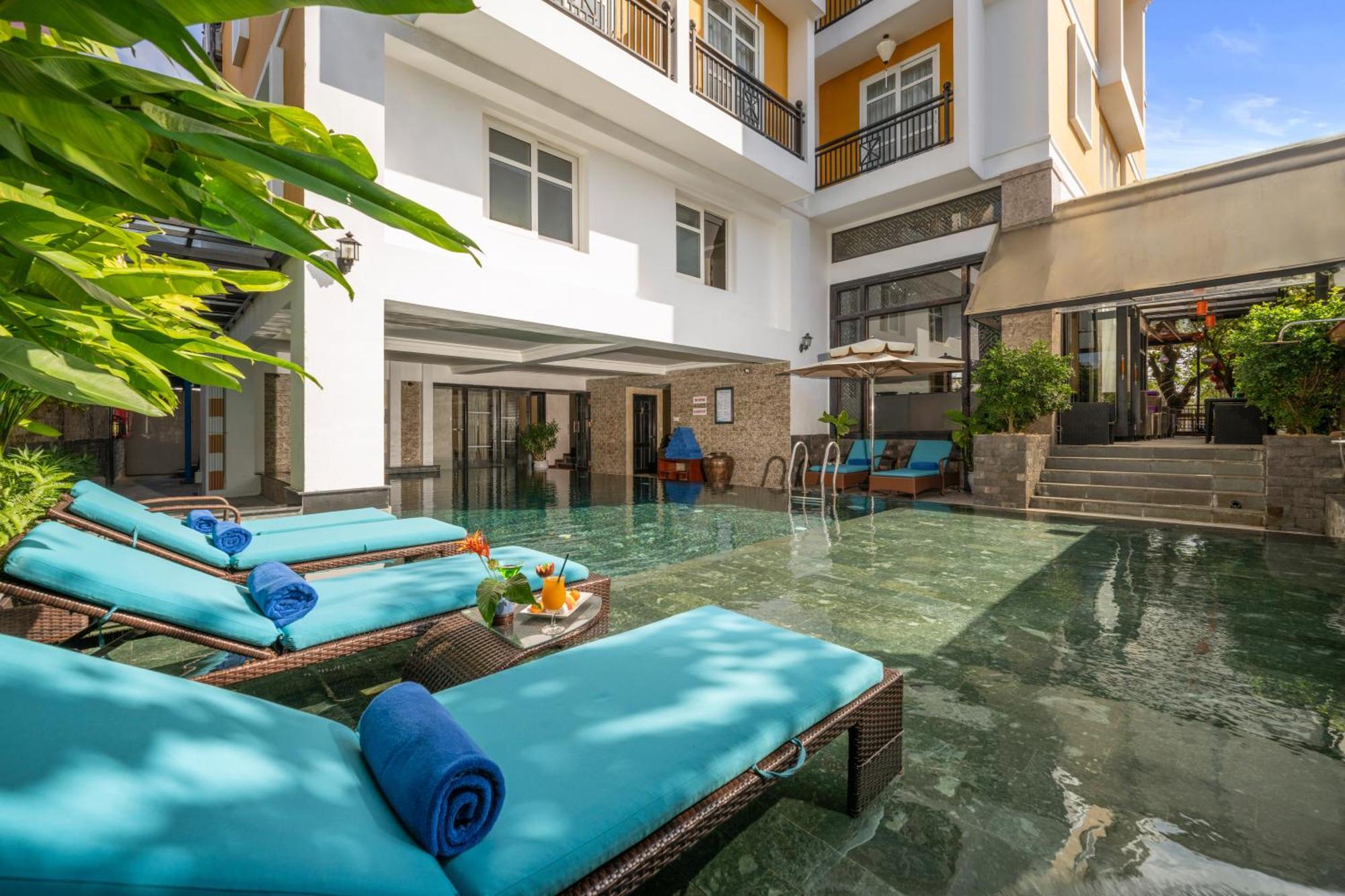 Royal Riverside Hoi An Hotel & Spa Zewnętrze zdjęcie