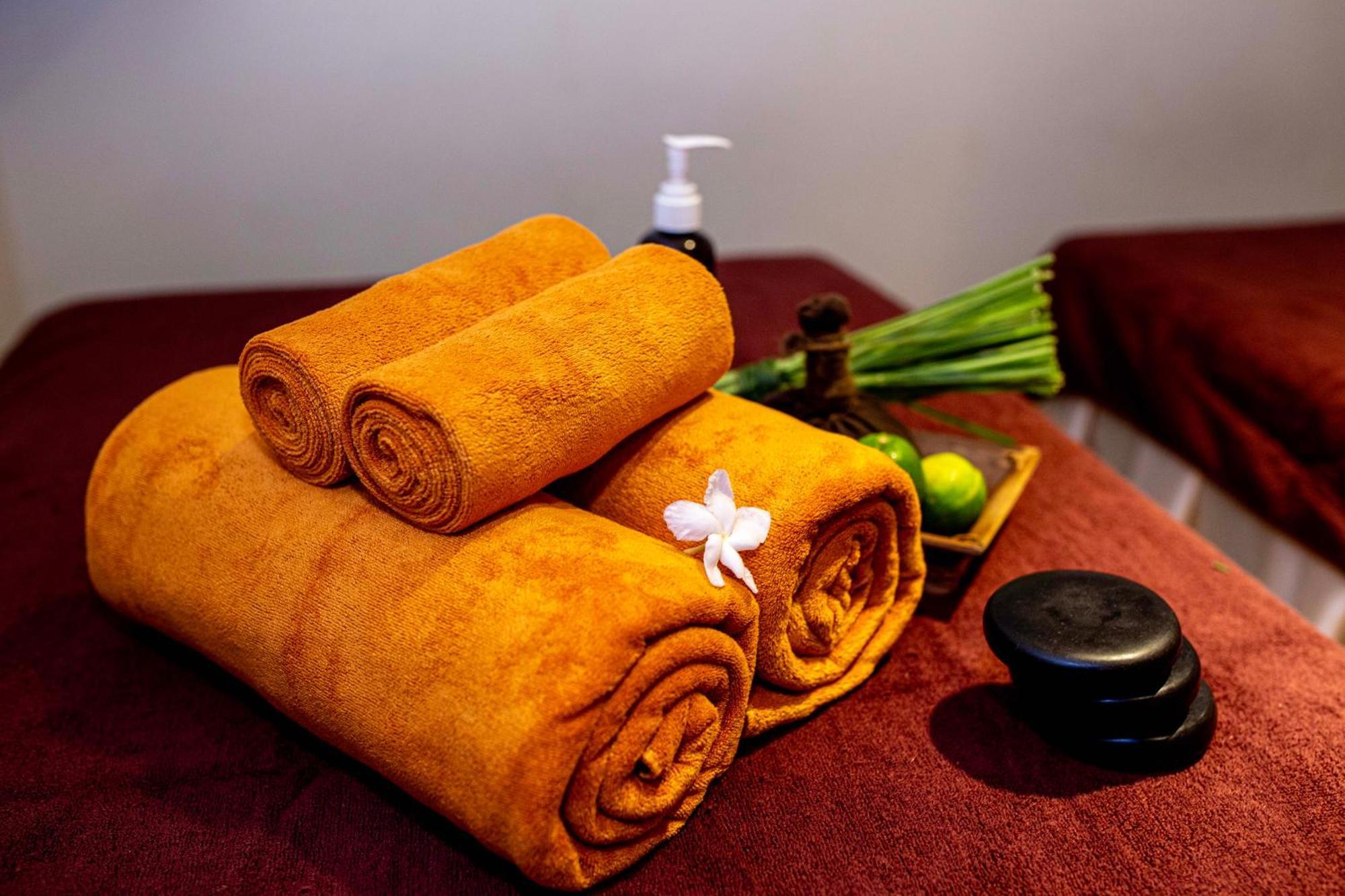 Royal Riverside Hoi An Hotel & Spa Zewnętrze zdjęcie