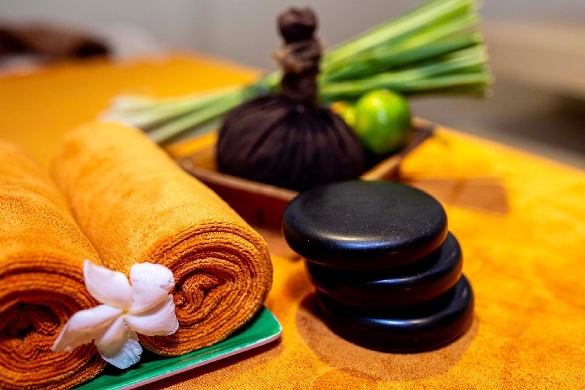 Royal Riverside Hoi An Hotel & Spa Zewnętrze zdjęcie