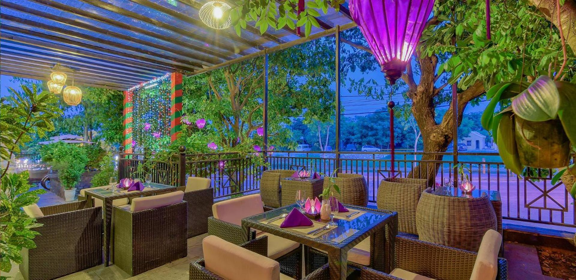 Royal Riverside Hoi An Hotel & Spa Zewnętrze zdjęcie