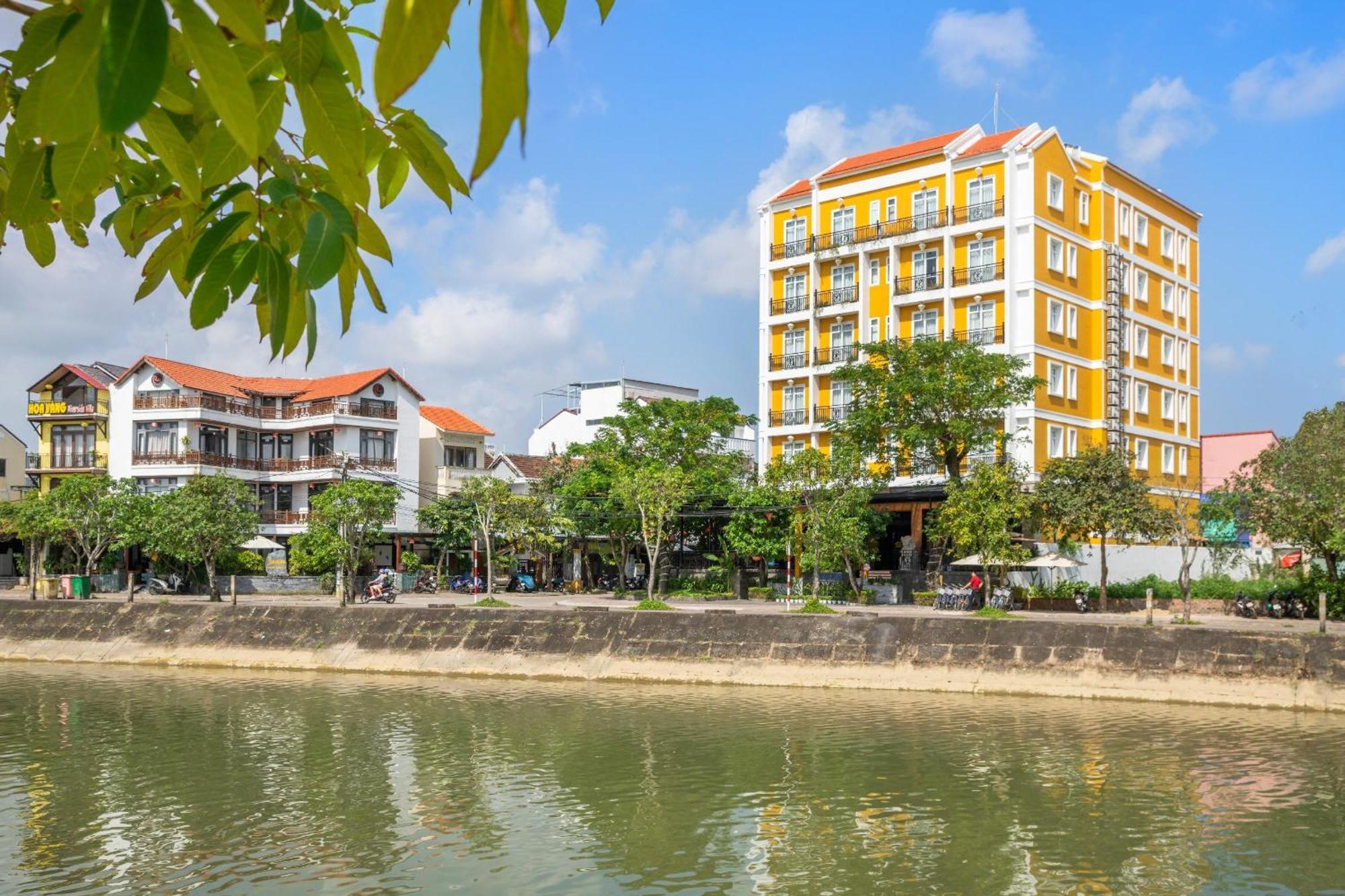 Royal Riverside Hoi An Hotel & Spa Zewnętrze zdjęcie